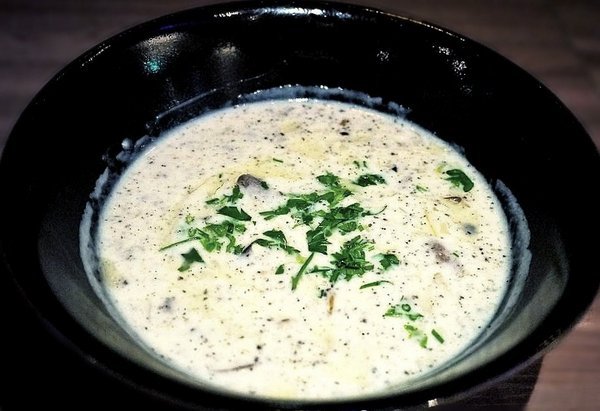 Rocket Music：音樂｜美酒　Rocket Music音樂火箭餐廳 好好放鬆小酌一番．美妙歌聲/重溫舊時光的美好