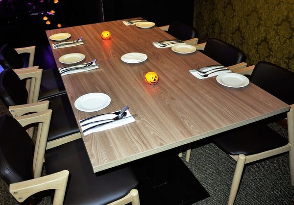 Rocket Music：音樂｜美酒　Rocket Music音樂火箭餐廳 好好放鬆小酌一番．美妙歌聲/重溫舊時光的美好