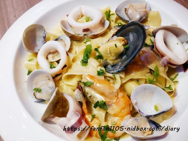 【音樂火箭餐廳】Rocket Music 給你震撼又享受的 Live Band 現場演唱 #紀念日 #求婚 #生日聚餐 (22).JPG