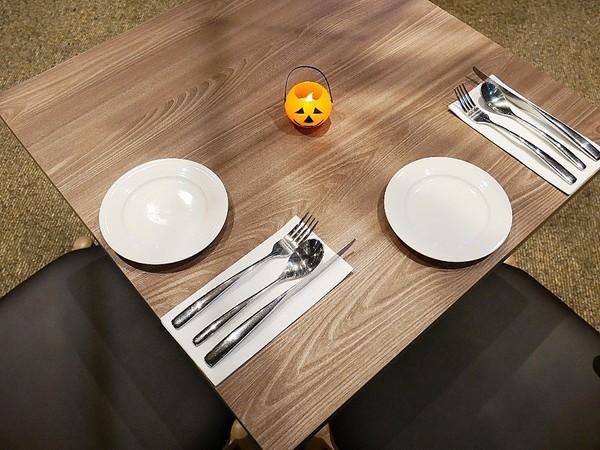 Rocket Music:Rocket Music-台北中山區音樂餐廳 演奏揭開屬於夜晚的序幕 提供僅次於家的第二個舒適空間