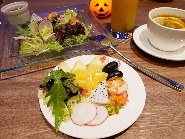 Rocket Music:Rocket Music-台北中山區音樂餐廳 演奏揭開屬於夜晚的序幕 提供僅次於家的第二個舒適空間