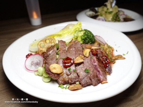 Rocket Music：捷運忠孝新生站 Rocket Music 音樂火箭餐廳 恣意悠閒享受美食及搖擺的音樂夜！ (內有現場LIVE影片)