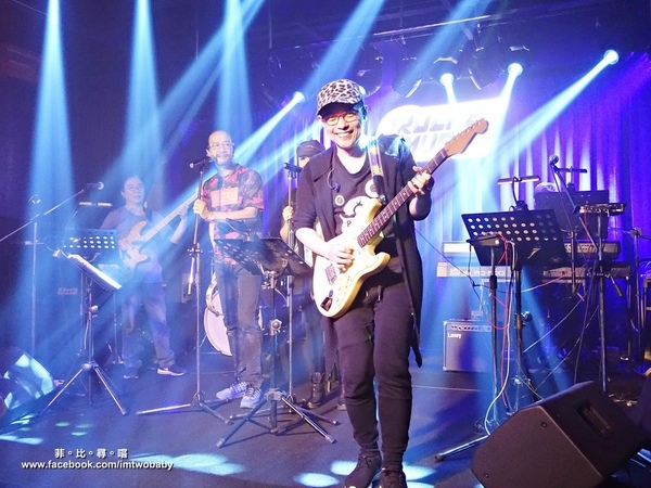 Rocket Music：捷運忠孝新生站 Rocket Music 音樂火箭餐廳 恣意悠閒享受美食及搖擺的音樂夜！ (內有現場LIVE影片)