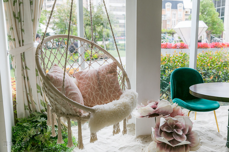 桃園平鎮美食-Amour373cafe 阿沐373-把沙灘搬進咖啡廳裡，餐點精緻好吃有用心  (邀約) @民宿女王芽月-美食.旅遊.全台趴趴走