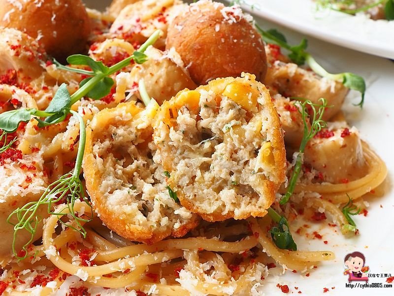 桃園平鎮美食-Amour373cafe 阿沐373-把沙灘搬進咖啡廳裡，餐點精緻好吃有用心  (邀約) @民宿女王芽月-美食.旅遊.全台趴趴走