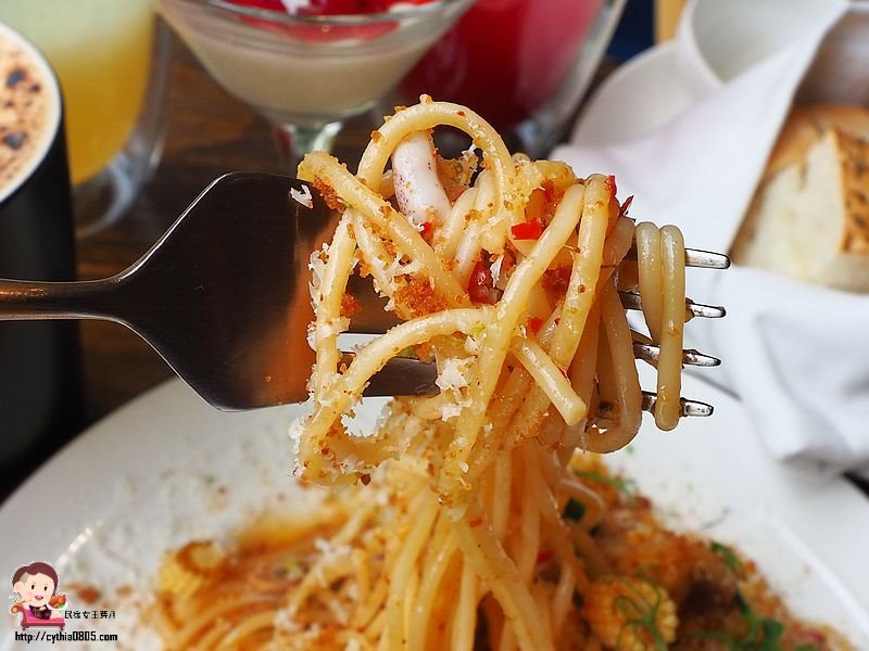 桃園平鎮美食-Amour373cafe 阿沐373-把沙灘搬進咖啡廳裡，餐點精緻好吃有用心  (邀約) @民宿女王芽月-美食.旅遊.全台趴趴走