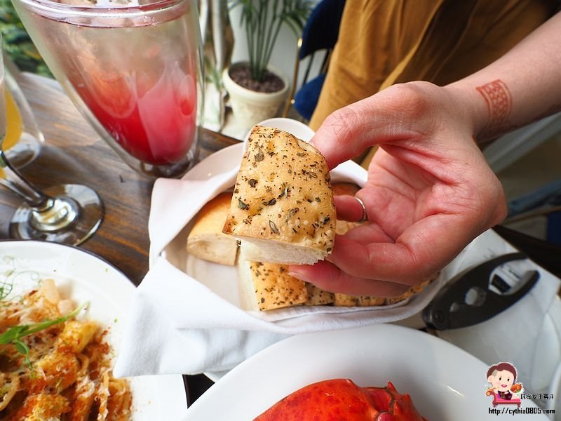 桃園平鎮美食-Amour373cafe 阿沐373-把沙灘搬進咖啡廳裡，餐點精緻好吃有用心  (邀約) @民宿女王芽月-美食.旅遊.全台趴趴走