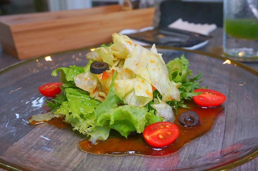 桃園新景點|Amour373(阿沐373)超好拍!德式街拍雜誌風、旋轉木馬、巨大鑽石、花瓣盪鞦韆,進入歐風小鎮拍個過癮!詳細菜單、備有停車場、大眾運輸