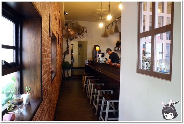 花見窩吧：[食記]►台南東區◄花見窩吧Did You Find Me？滿滿的文青氣息～來這會少女心大爆發，不僅很好拍照、重點是餐點很精緻又好吃！