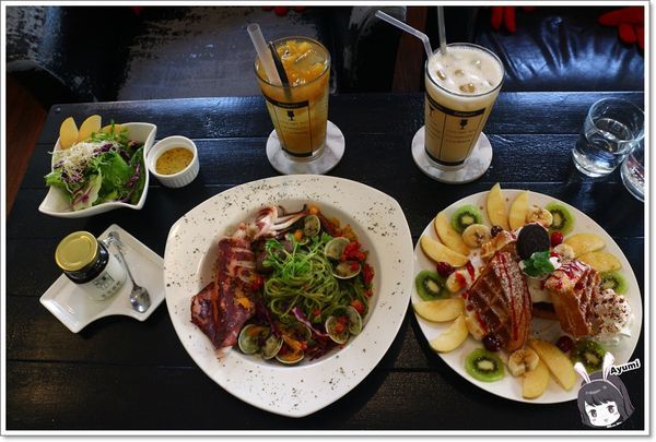 花見窩吧：[食記]►台南東區◄花見窩吧Did You Find Me？滿滿的文青氣息～來這會少女心大爆發，不僅很好拍照、重點是餐點很精緻又好吃！