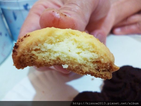 國王獅手工餅乾:酥軟濃郁的奶油曲奇滋味,濃純苦甜的巧克力曲奇口感-桃園中壢國王獅手工餅乾宅配餅乾体驗心得