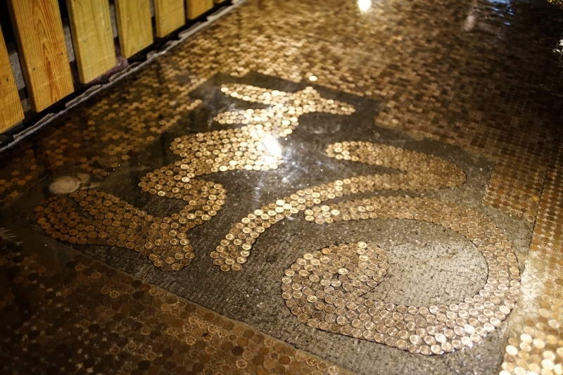 跳躍的宅男 - [花蓮美食]極焰燃麵-滿滿黑松露水牛起司牛舌燉飯及炸牛排超誘人  如一蘭拉麵的味覺集中系統，黃金松花蛋烏龍麵很推薦啊(內有影片)