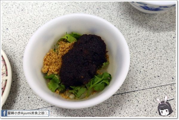 真味石頭火鍋：[食記]►台南北區◄在地老店大骨湯頭超清爽/平日用餐週一到週四另送小菜！－台南小北觀光夜市真味石頭火鍋