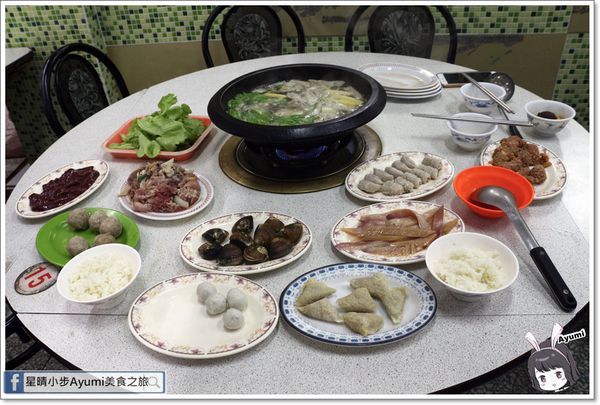 真味石頭火鍋：[食記]►台南北區◄在地老店大骨湯頭超清爽/平日用餐週一到週四另送小菜！－台南小北觀光夜市真味石頭火鍋