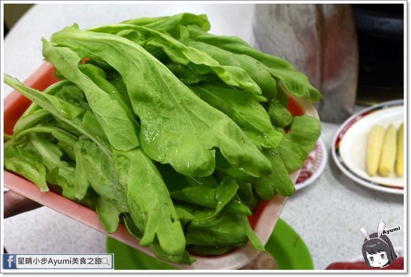 真味石頭火鍋：[食記]►台南北區◄在地老店大骨湯頭超清爽/平日用餐週一到週四另送小菜！－台南小北觀光夜市真味石頭火鍋