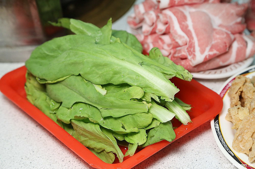 台南北區美食｜原海安路老店石頭火鍋『小北觀光夜市-真味火鍋』手炒出30幾年的古早味火鍋!- 台南好Food遊