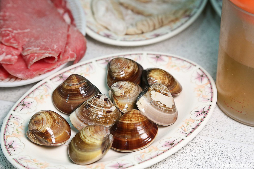 台南北區美食｜原海安路老店石頭火鍋『小北觀光夜市-真味火鍋』手炒出30幾年的古早味火鍋!- 台南好Food遊
