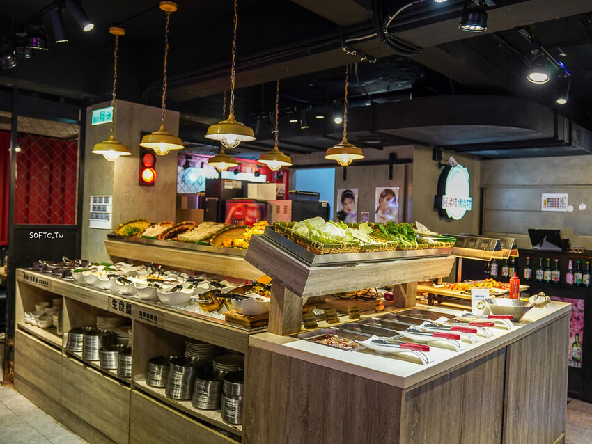 西門韓式烤肉吃到飽「阿豬嘻烤肉村」超平價銅盤烤肉&部隊鍋吃到飽 - 軟西,遊記