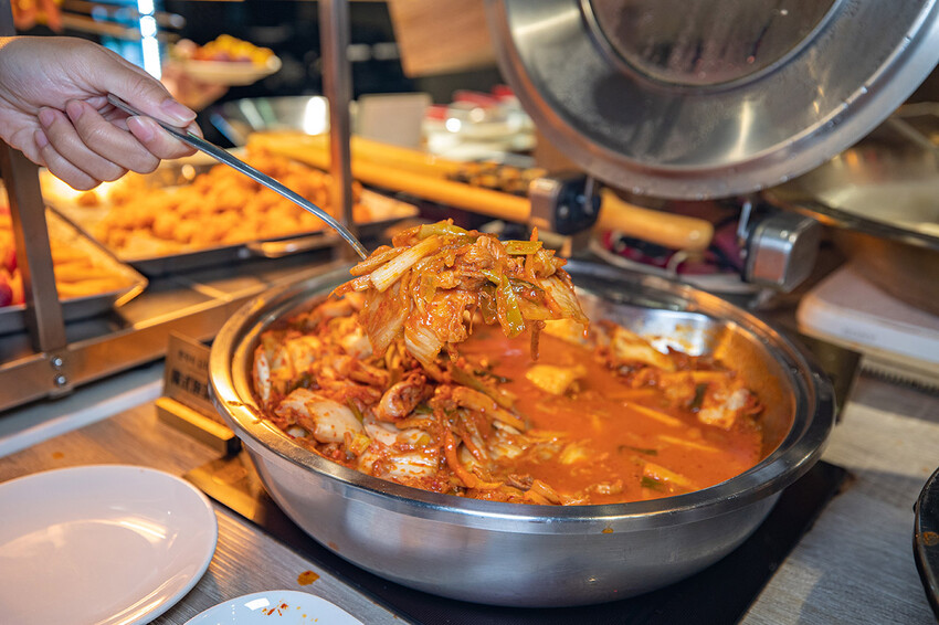 阿豬嘻烤肉村|台北超平價吃到飽,西門町美食、韓式烤肉吃到飽、西門韓式烤肉、西門韓式料理、韓式烤五花肉、韓式烤肉餐廳、西門銅板烤肉、西門韓式吃到飽、西門吃到飽