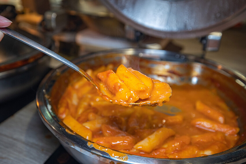 阿豬嘻烤肉村|台北超平價吃到飽,西門町美食、韓式烤肉吃到飽、西門韓式烤肉、西門韓式料理、韓式烤五花肉、韓式烤肉餐廳、西門銅板烤肉、西門韓式吃到飽、西門吃到飽