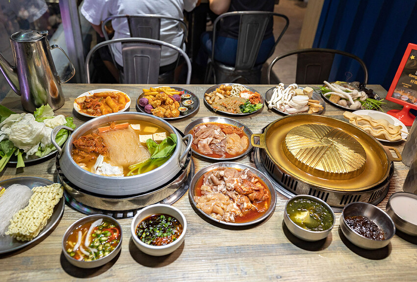 阿豬嘻烤肉村|台北超平價吃到飽,西門町美食、韓式烤肉吃到飽、西門韓式烤肉、西門韓式料理、韓式烤五花肉、韓式烤肉餐廳、西門銅板烤肉、西門韓式吃到飽、西門吃到飽