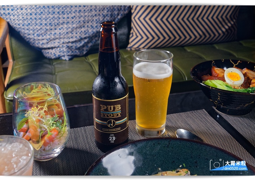 洞香春,店中店酒吧!一秒走進大亨小傳黑金奢華氛圍,隨機菜單深夜食堂x客製化調酒,捷運中山國中美食,台北調酒吧推薦, - 大胃米粒 DAVID & MILLY