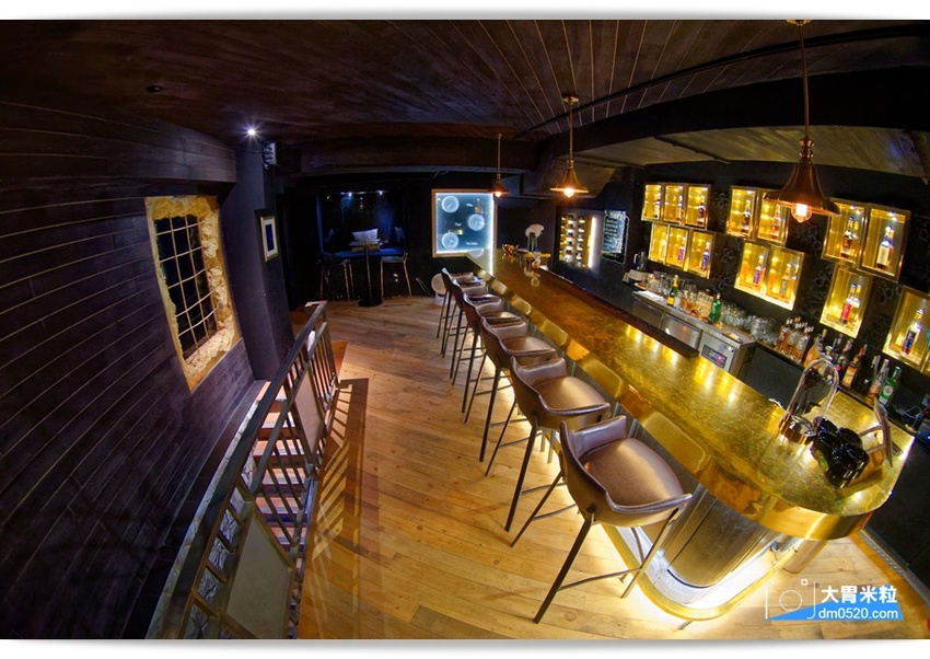 洞香春,店中店酒吧!一秒走進大亨小傳黑金奢華氛圍,隨機菜單深夜食堂x客製化調酒,捷運中山國中美食,台北調酒吧推薦, - 大胃米粒 DAVID & MILLY