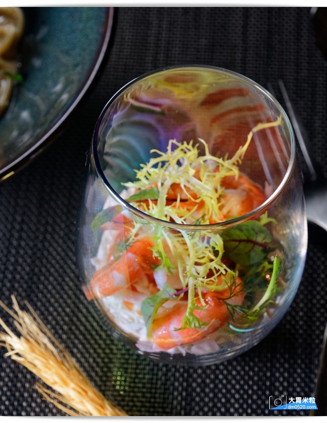 洞香春,店中店酒吧!一秒走進大亨小傳黑金奢華氛圍,隨機菜單深夜食堂x客製化調酒,捷運中山國中美食,台北調酒吧推薦, - 大胃米粒 DAVID & MILLY