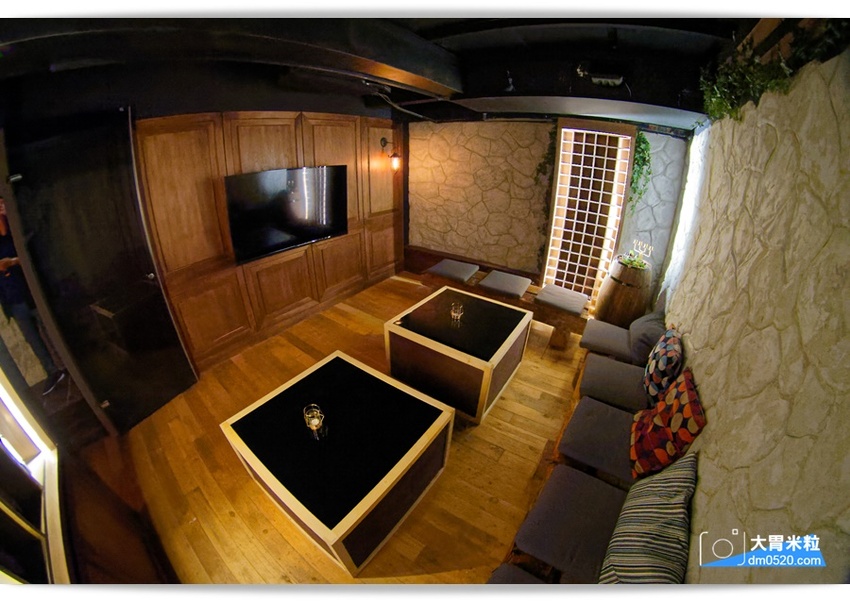 洞香春,店中店酒吧!一秒走進大亨小傳黑金奢華氛圍,隨機菜單深夜食堂x客製化調酒,捷運中山國中美食,台北調酒吧推薦, - 大胃米粒 DAVID & MILLY