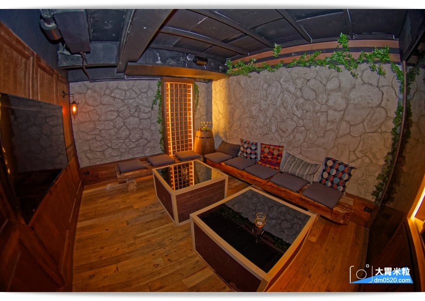 洞香春,店中店酒吧!一秒走進大亨小傳黑金奢華氛圍,隨機菜單深夜食堂x客製化調酒,捷運中山國中美食,台北調酒吧推薦, - 大胃米粒 DAVID & MILLY