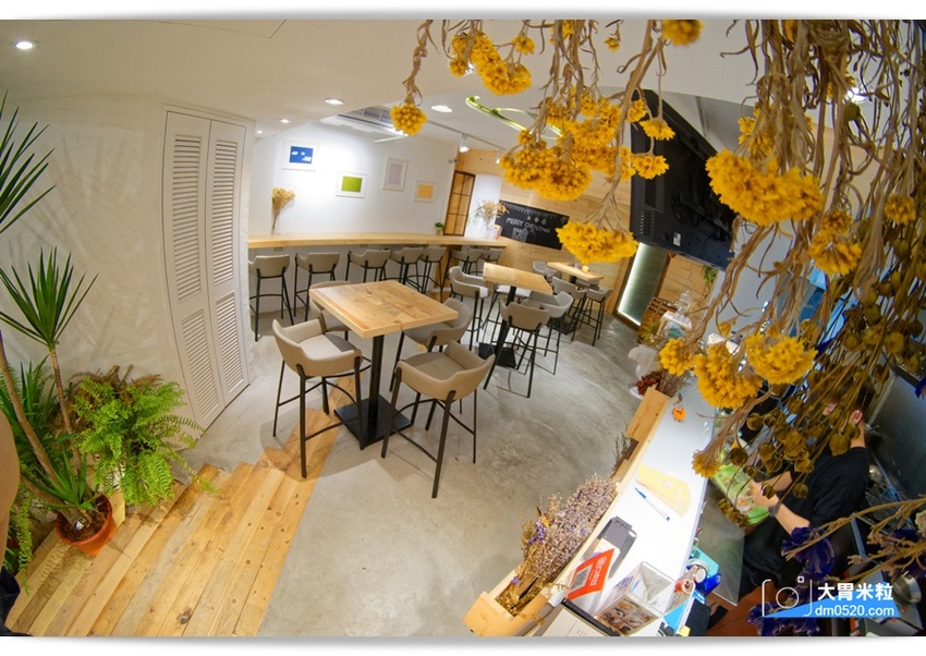 洞香春,店中店酒吧!一秒走進大亨小傳黑金奢華氛圍,隨機菜單深夜食堂x客製化調酒,捷運中山國中美食,台北調酒吧推薦, - 大胃米粒 DAVID & MILLY