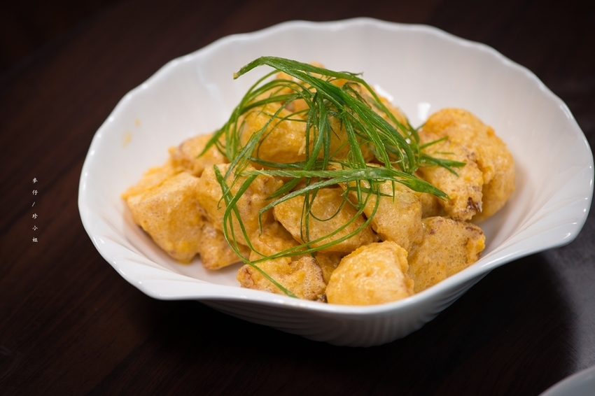 麥仔食-桃園｜一品活蝦桃園店｜台灣活蝦料理專賣 x 必點一品回味蝦、霸王蝦、胡椒蝦、脆皮雞｜團體聚餐首選｜桃園藝文中心美食