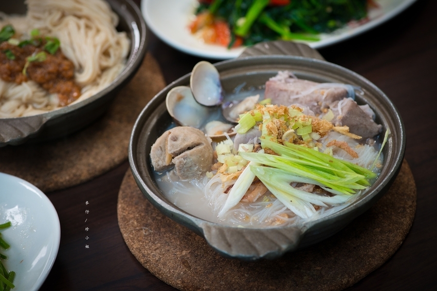麥仔食-桃園｜一品活蝦桃園店｜台灣活蝦料理專賣 x 必點一品回味蝦、霸王蝦、胡椒蝦、脆皮雞｜團體聚餐首選｜桃園藝文中心美食