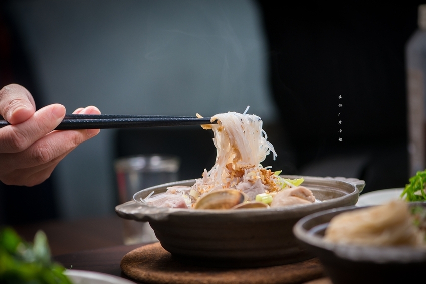 麥仔食-桃園｜一品活蝦桃園店｜台灣活蝦料理專賣 x 必點一品回味蝦、霸王蝦、胡椒蝦、脆皮雞｜團體聚餐首選｜桃園藝文中心美食