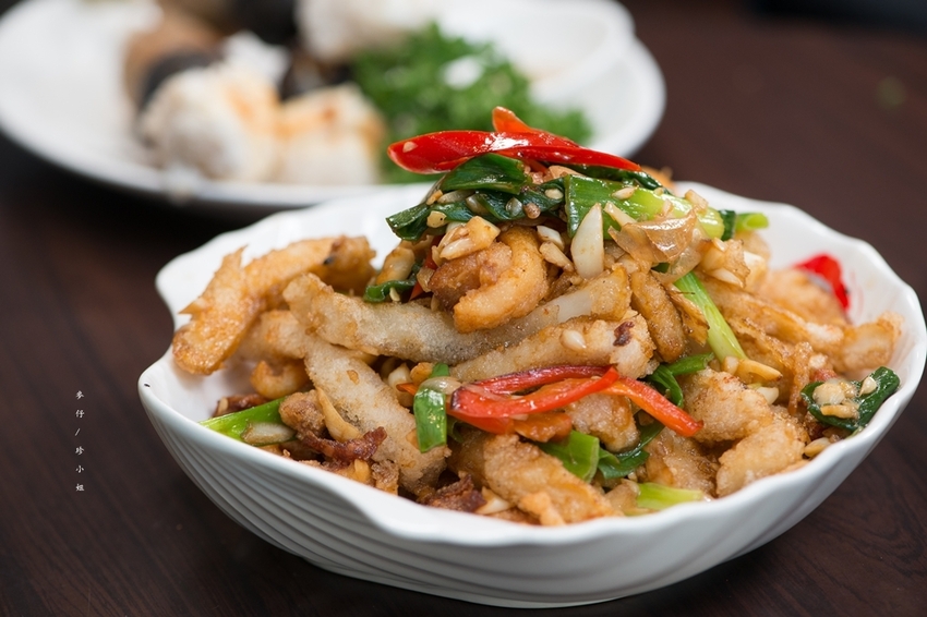 麥仔食-桃園｜一品活蝦桃園店｜台灣活蝦料理專賣 x 必點一品回味蝦、霸王蝦、胡椒蝦、脆皮雞｜團體聚餐首選｜桃園藝文中心美食