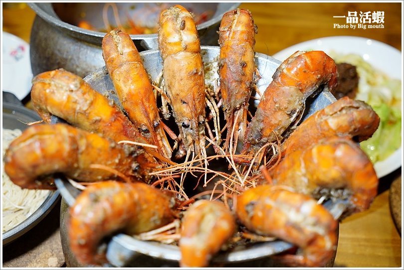 【桃園美食】一品活蝦桃園店.現撈ㄟ各式經典活蝦料理、限量脆皮雞必點!桃園聚餐推薦餐廳!