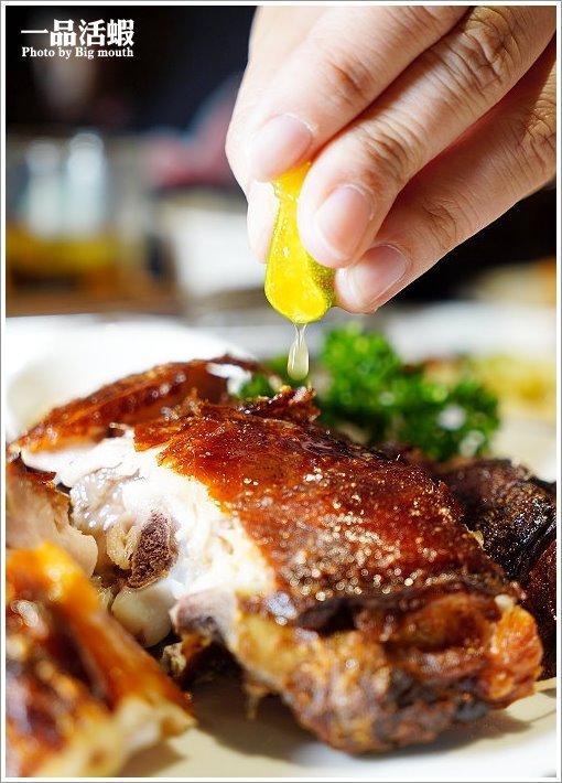 【桃園美食】一品活蝦桃園店.現撈ㄟ各式經典活蝦料理、限量脆皮雞必點!桃園聚餐推薦餐廳!