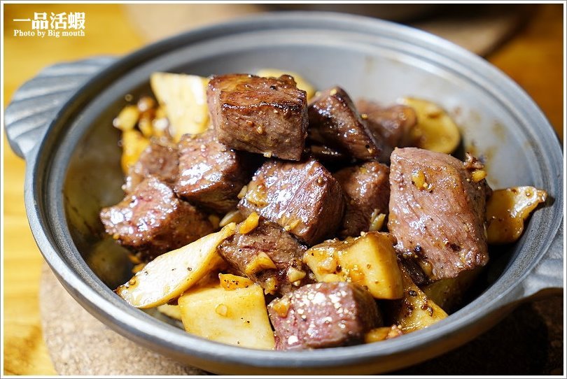 【桃園美食】一品活蝦桃園店.現撈ㄟ各式經典活蝦料理、限量脆皮雞必點!桃園聚餐推薦餐廳!