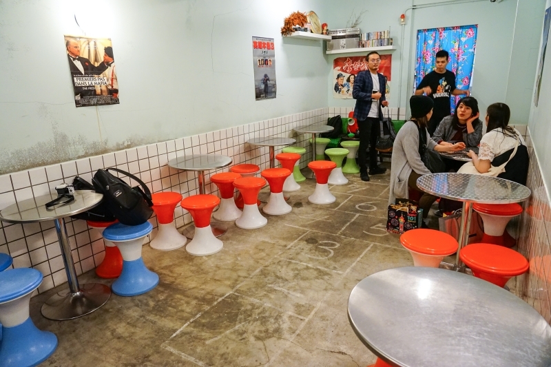 跳躍的宅男 - [捷運忠孝復興站美食]小時候冰菓室-花雕牛滷飯軟嫩好滋味 雞湯好喝又暖心 剉冰自製配料安心美味 台北東區美食傳統小吃