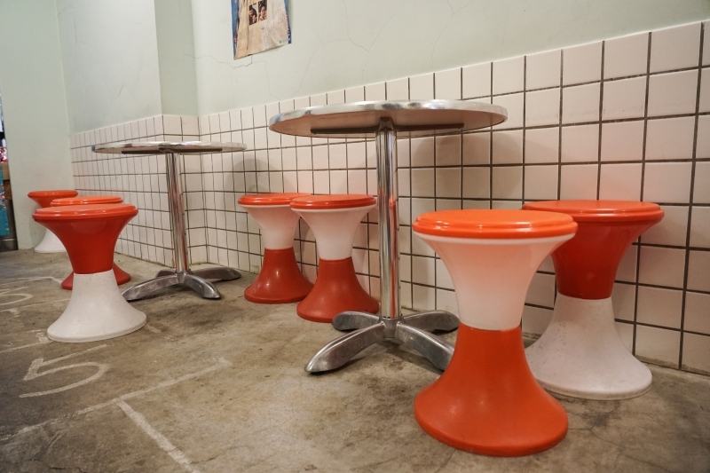 跳躍的宅男 - [捷運忠孝復興站美食]小時候冰菓室-花雕牛滷飯軟嫩好滋味 雞湯好喝又暖心 剉冰自製配料安心美味 台北東區美食傳統小吃