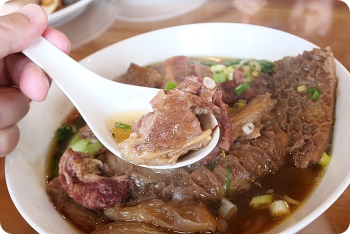 /tmp/phpkZdMKd /tmp/phpkZdMKd