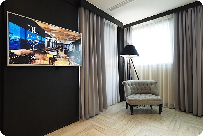 ▋冬山美食 ▋桃花源牛肉麵。牛肉麵Q、湯頭鮮,水餃皮薄餡多,現切滷味很可以。順遊梅花湖、斑比山丘!