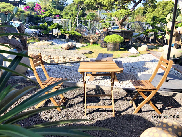 【彰化 田尾】酉 Succulent & Artwork☁☁☁捌程景觀設計內，唯美玻璃屋搭配沙漠造景，超多萌翻天的多肉植物還有雲朵造景，超好拍的小景點，園內販售咖啡，來個悠閒午後約會吧😉