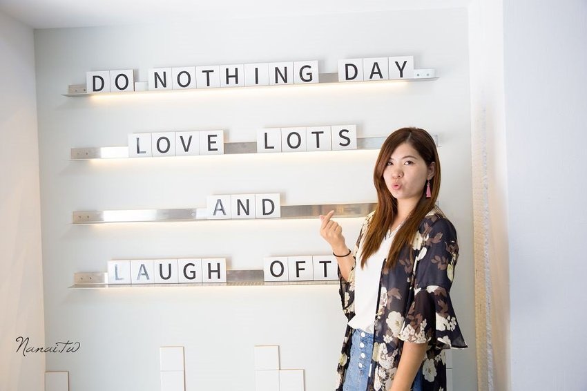 彰化市美食》DO NOTHING DAY。網美請冷靜！純白質感韓系餐廳,室內野餐三角小帳篷,狂拍照又猛打卡 - Nana愛旅行札記
