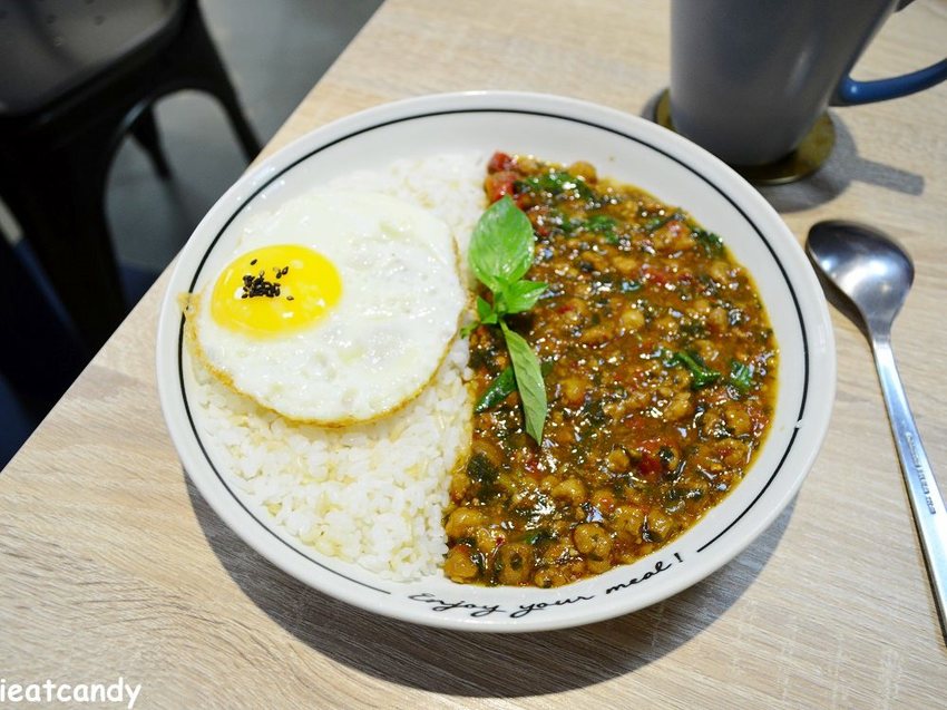 Do Nothing Day│彰化義式料理、彰化網美打卡餐廳,隱藏在彰化巷弄內有著老闆用心的餐點。 - 愛伊特candy的分享樂園