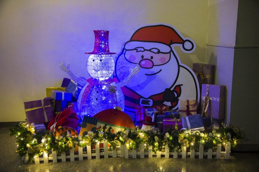 【活動.台北】2018新北市歡樂耶誕城~玩樂攻略看這裡,航向宇宙四大星系燈區,好美好拍、好玩有趣