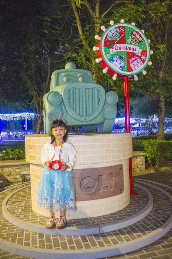 【活動.台北】2018新北市歡樂耶誕城~玩樂攻略看這裡,航向宇宙四大星系燈區,好美好拍、好玩有趣