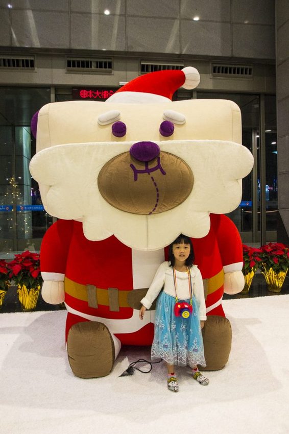 【活動.台北】2018新北市歡樂耶誕城~玩樂攻略看這裡,航向宇宙四大星系燈區,好美好拍、好玩有趣