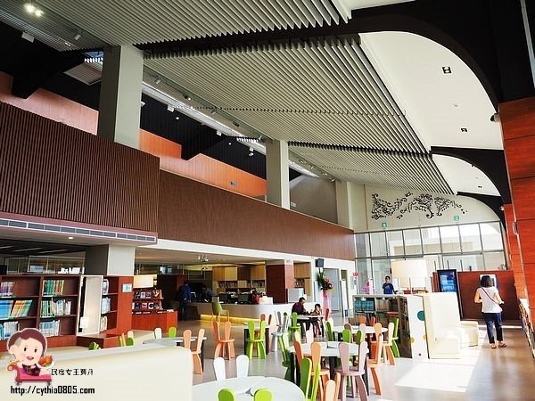 桃園龍潭景點-龍潭圖書館-桃園最大的圖書館,用音樂做主題,帶著孩子來看書吧!!! @民宿女王芽月-美食.旅遊.全台趴趴走