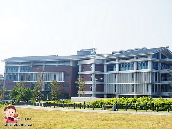 桃園龍潭景點-龍潭圖書館-桃園最大的圖書館,用音樂做主題,帶著孩子來看書吧!!! @民宿女王芽月-美食.旅遊.全台趴趴走